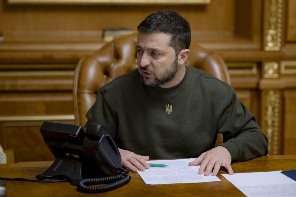 Володимир Зеленський провів засідання Ставки ВГК: розглянули ситуацію на передовій та активні дії ЗСУ