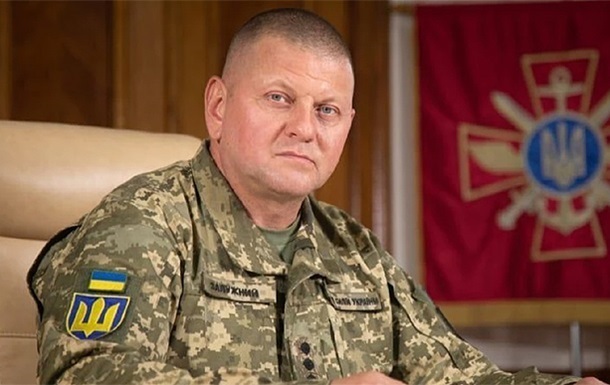 Валерій Залужний оприлюднив відео підняття державного прапора у звільненому селі Роботине Валерій Залужний оприлюднив відео підняття державного прапора у звільненому селі Роботине