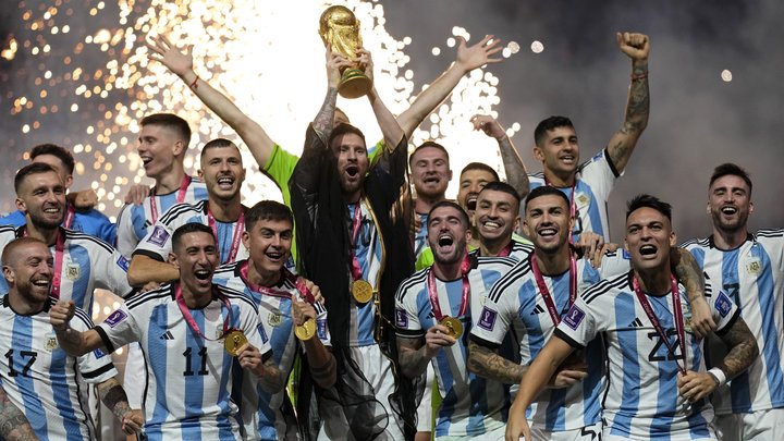 Драматический финал чемпионата мира по футболу в Катаре. Победителем стала команда Аргентины