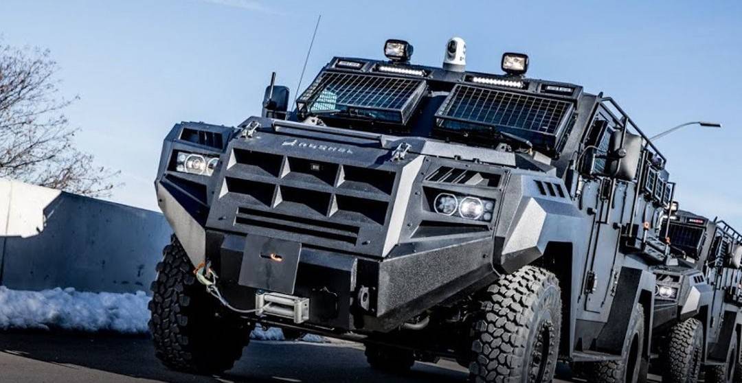 Канада надасть Україні 200 бронеавтомобілів Senator APC Канада надасть Україні 200 бронеавтомобілів Senator APC