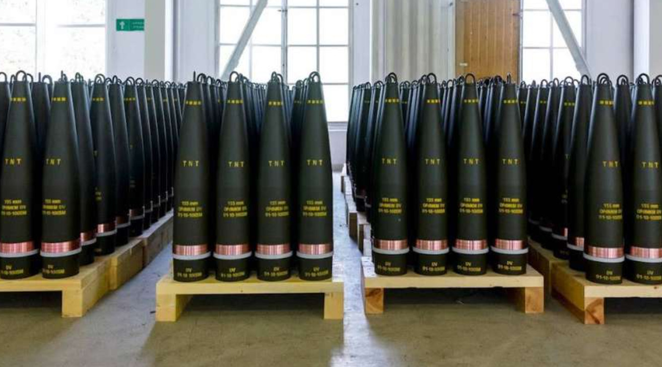 ЄС погодив план термінової передачі Україні закуплених дефіцитних боєприпасів – FT