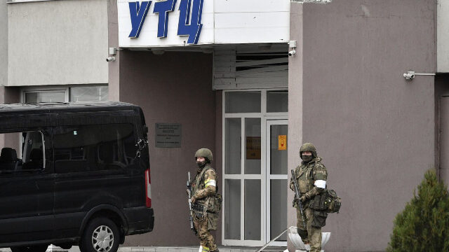 Російські окупанти готуються до ймовірного відходу з ЗАЕС і позначають обладнання, яке можна вкрасти