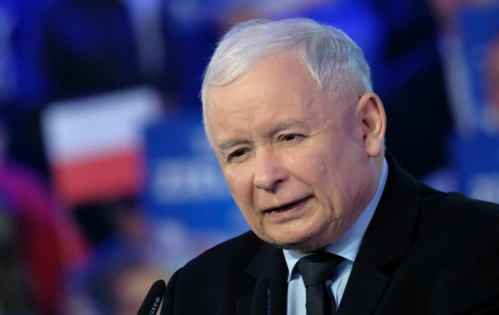 Польша запретила ввоз зерна и продовольствия из Украины Польша запретила ввоз зерна и продовольствия из Украины