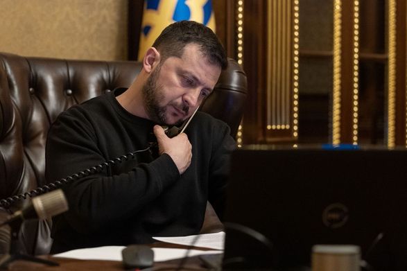 Володимир Зеленський провів телефонну розмову з Президентом Європейської Ради Володимир Зеленський провів телефонну розмову з Президентом Європейської Ради