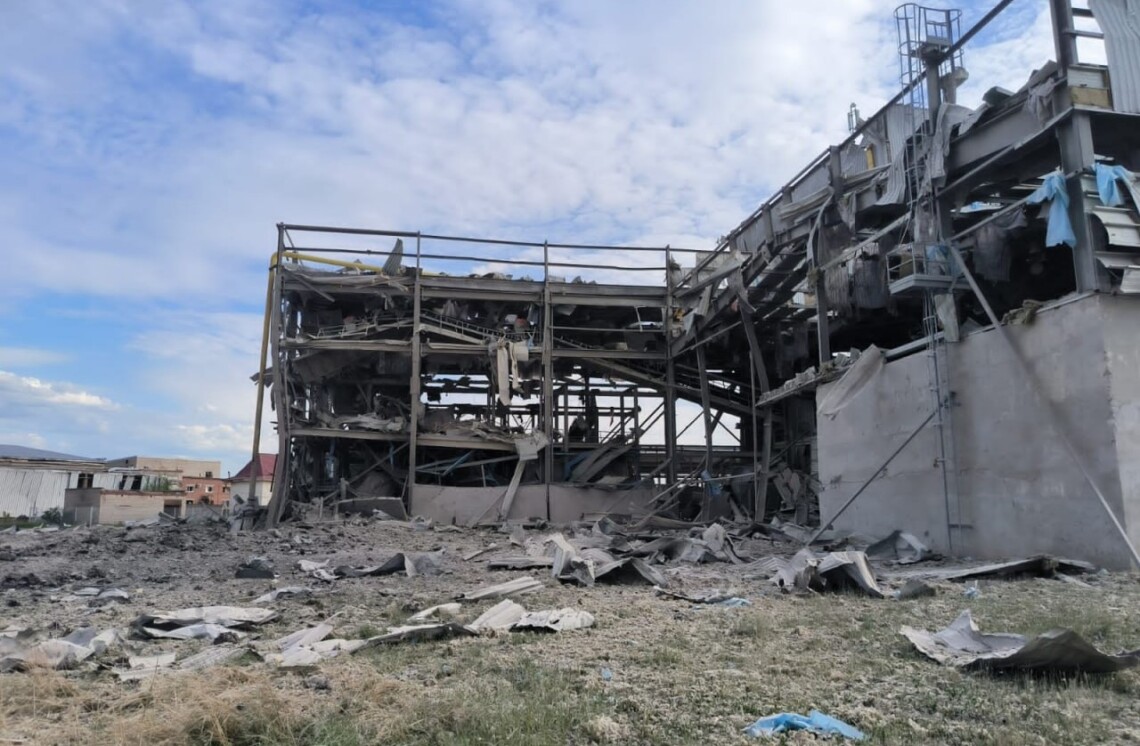 Російські загарбники обстріляли промислові підприємства у Слов’янську та Краматорську Російські загарбники обстріляли промислові підприємства у Слов’янську та Краматорську