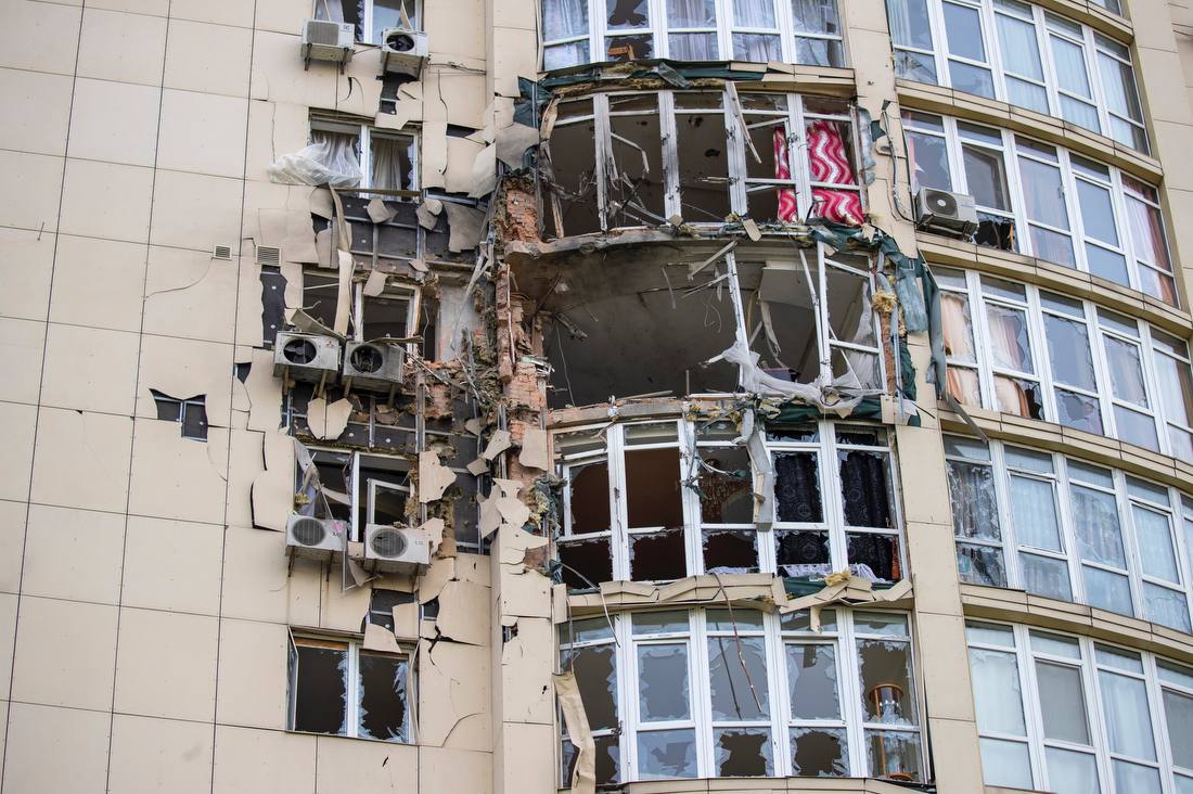 Україну накрили ракетами, дронами та бомбами. Наслідки нічної масованої атаки РФ Україну накрили ракетами, дронами та бомбами. Наслідки нічної масованої атаки РФ