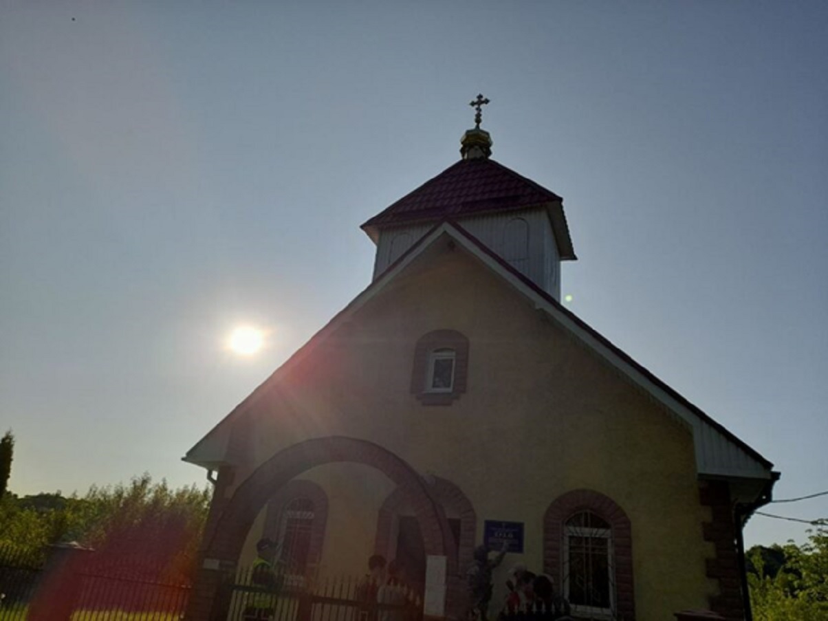 У селі Черняхів на Київщині храм остаточно перейшов до парафіян ПЦУ (ФОТО, ВІДЕО) У селі Черняхів на Київщині храм остаточно перейшов до парафіян ПЦУ (ФОТО, ВІДЕО)
