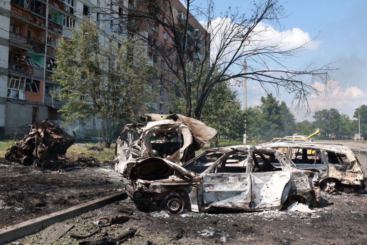 Наслідки обстрілу Первомайська: кількість постраждалих зросла до 43, серед них 12 дітей Наслідки обстрілу Первомайська: кількість постраждалих зросла до 43, серед них 12 дітей