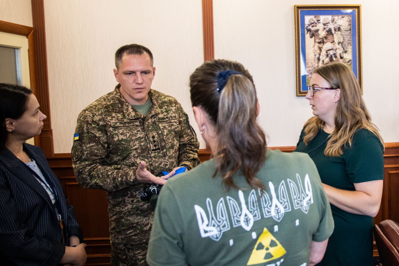 Украина возвращает домой военнослужащих, попавших в плен Украина возвращает домой военнослужащих, попавших в плен