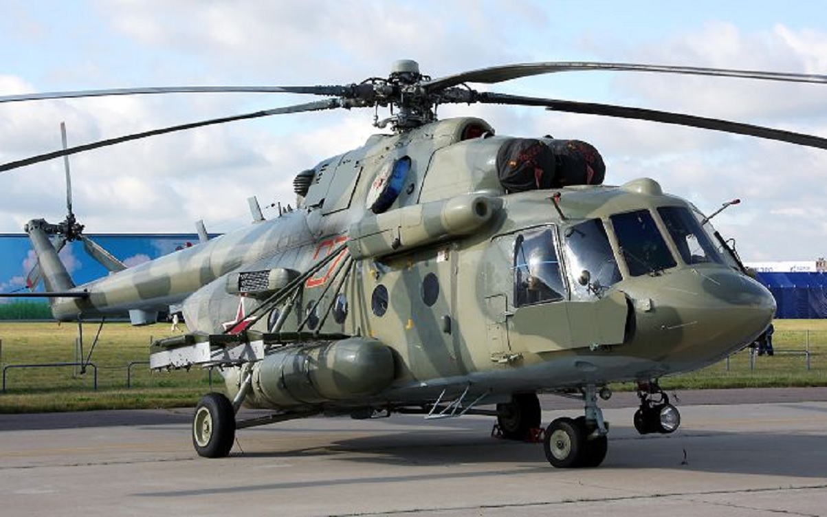 Бойовий російський Мі-8 з екіпажем здався у полон, приземлившись в Україні Бойовий російський Мі-8 з екіпажем здався у полон, приземлившись в Україні
