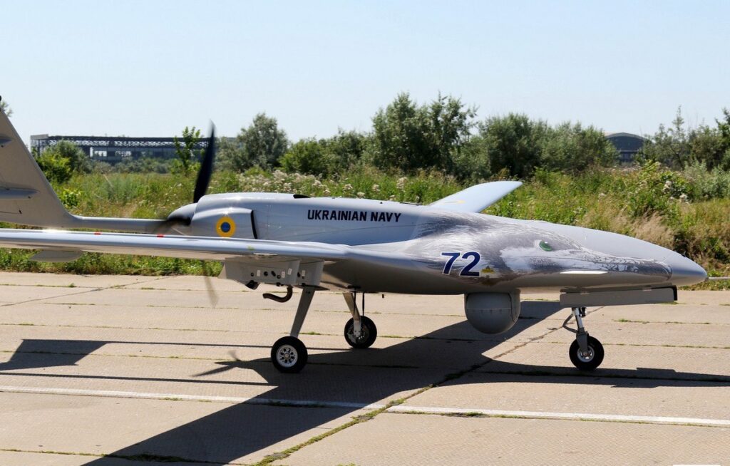 Компанія Baykar до Дня Незалежності подарувала українським розвідникам Bayraktar Компанія Baykar до Дня Незалежності подарувала українським розвідникам Bayraktar