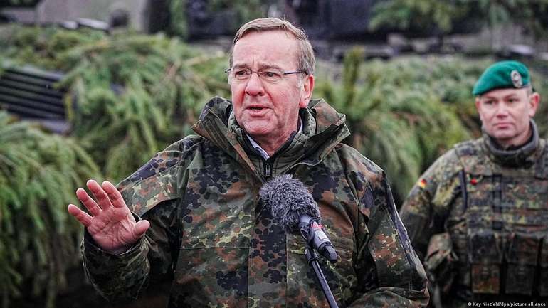 Европе придется компенсировать Украине нехватку оборонной помощи со стороны США, — Борис Писториус Европе придется компенсировать Украине нехватку оборонной помощи со стороны США, — Борис Писториус
