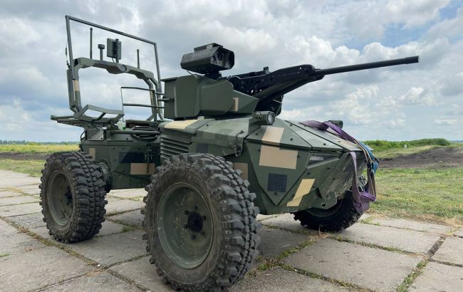 ЗСУ на передовій тестують безпілотний робот Ironclad ЗСУ на передовій тестують безпілотний робот Ironclad