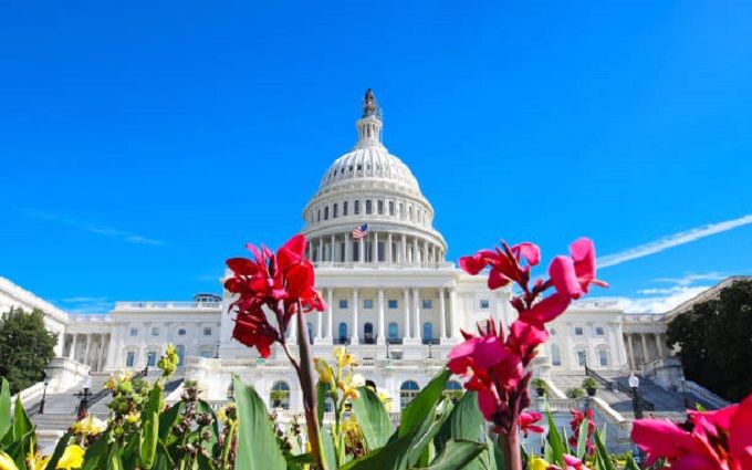 У Палаті представників США кардинально змінили рішення щодо допомоги Україні У Палаті представників США кардинально змінили рішення щодо допомоги Україні