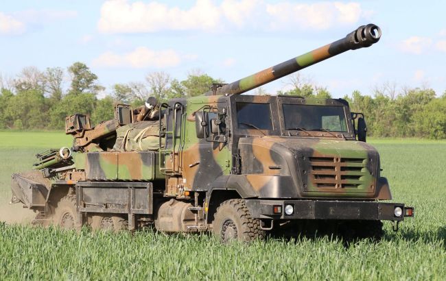 Франція додатково поставить Україні шість самохідних гаубиць Caesar та іншу техніку