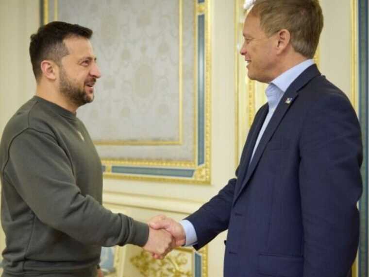 Минобороны Британии обещает отправить своих военных в Украину
