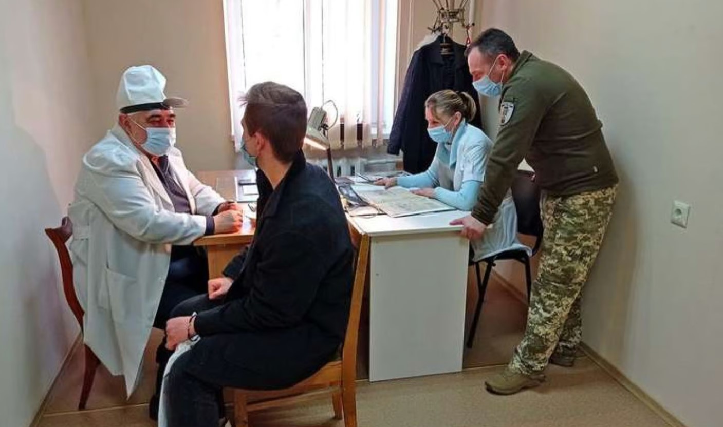 В Украине сокращают сроки прохождения ВЛК