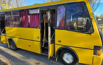 Російські війська обстріляли маршрутне таксі з пасажирами у Херсоні