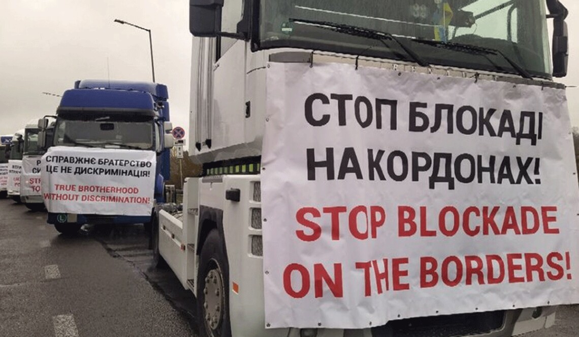 Из-за блокирования границы со стороны Польши госбюджет Украины потерял 9,3 млрд грн, а экспорт через пункты пропуска сократился на 40%