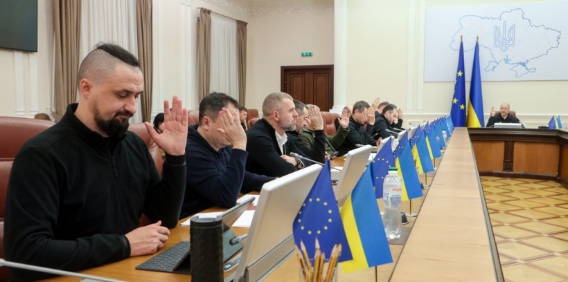 Украина получит 2 млрд гривен от Германии на поддержку экономики Украина получит 2 млрд гривен от Германии на поддержку экономики