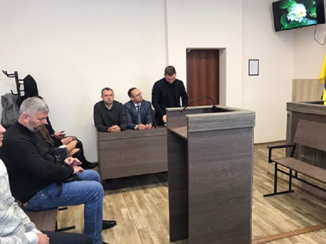 Сільський голова Гірської громади, що на Київщині, Роман Дмитрів вже вдруге ігнорує суд у справі про відсторонення його від посади через розтрату Сільський голова Гірської громади, що на Київщині, Роман Дмитрів вже вдруге ігнорує суд у справі про відсторонення його від посади через розтрату