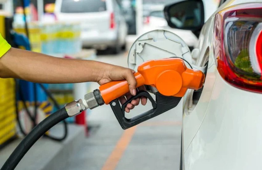 Бензин, автогаз та дизель відчутно подешевшали за тиждень: які ціни зараз