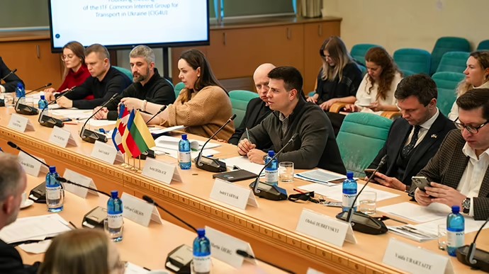 Литва, Швеція та Канада об’єднуються у спільну групу для допомоги транспортній галузі України Литва, Швеція та Канада об’єднуються у спільну групу для допомоги транспортній галузі України