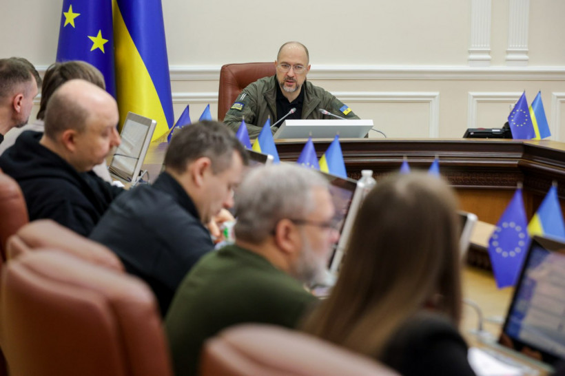 Кабмін вперше провів засідання у Новому році. Прем’єр-міністр визначив пріоритети діяльності Кабмін вперше провів засідання у Новому році. Прем’єр-міністр визначив пріоритети діяльності
