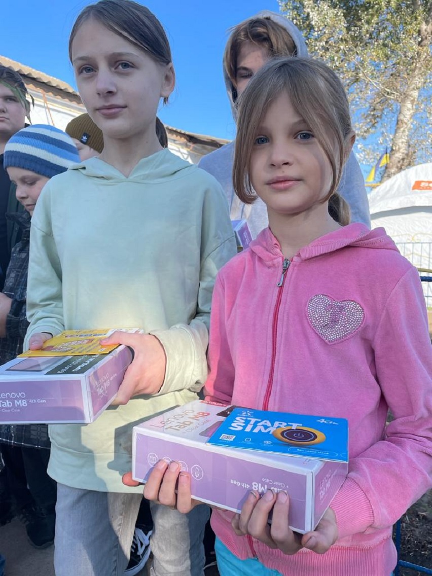 23_10_22_Мешканці_декількох_ОТГ_Херсонщини_отримали_допомогу_від_БФ_07