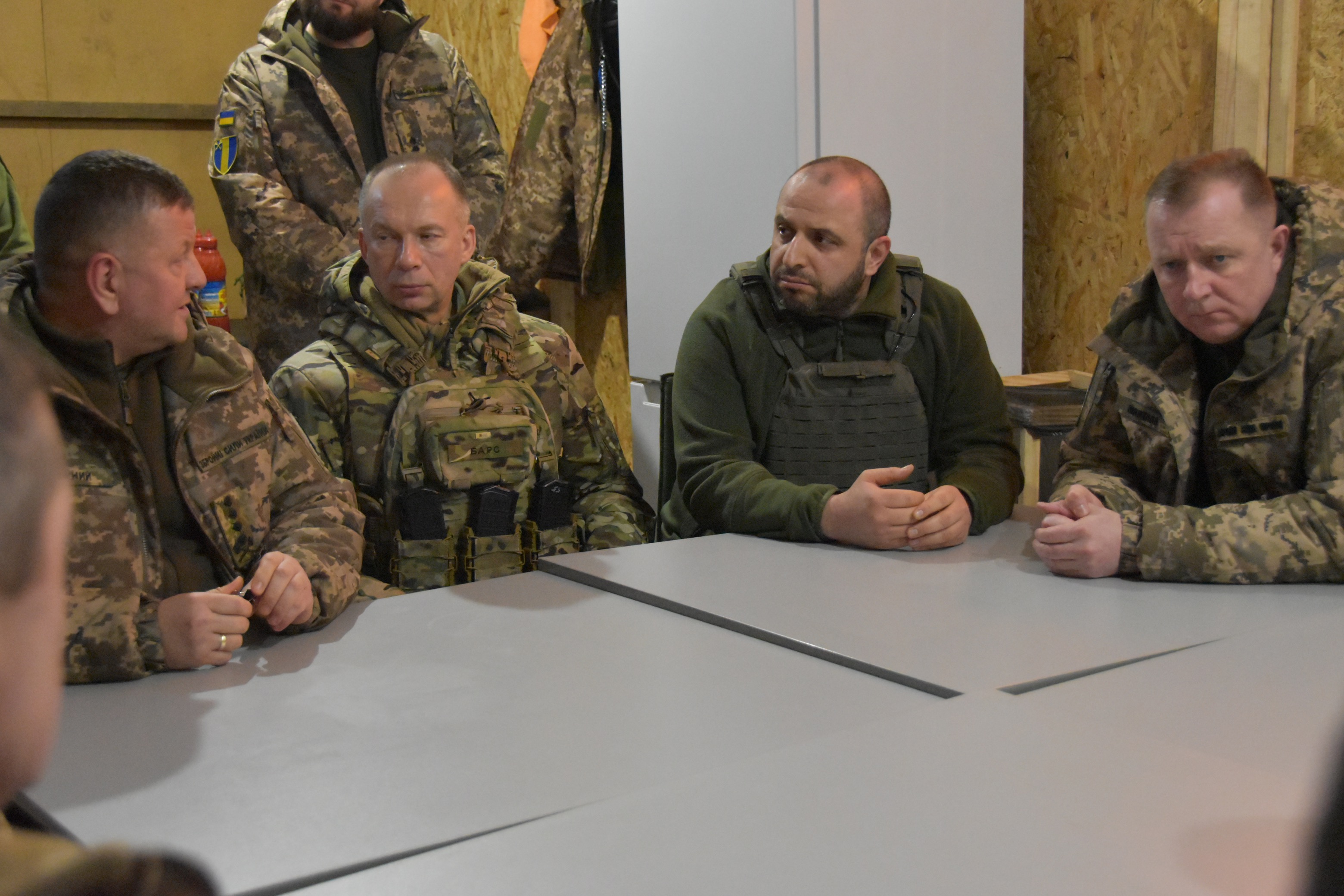 «Врагу не понравится»: Министр обороны, Главнокомандующий ВСУ и начальник Генштаба посетили позиции Сил обороны в районе Купянска