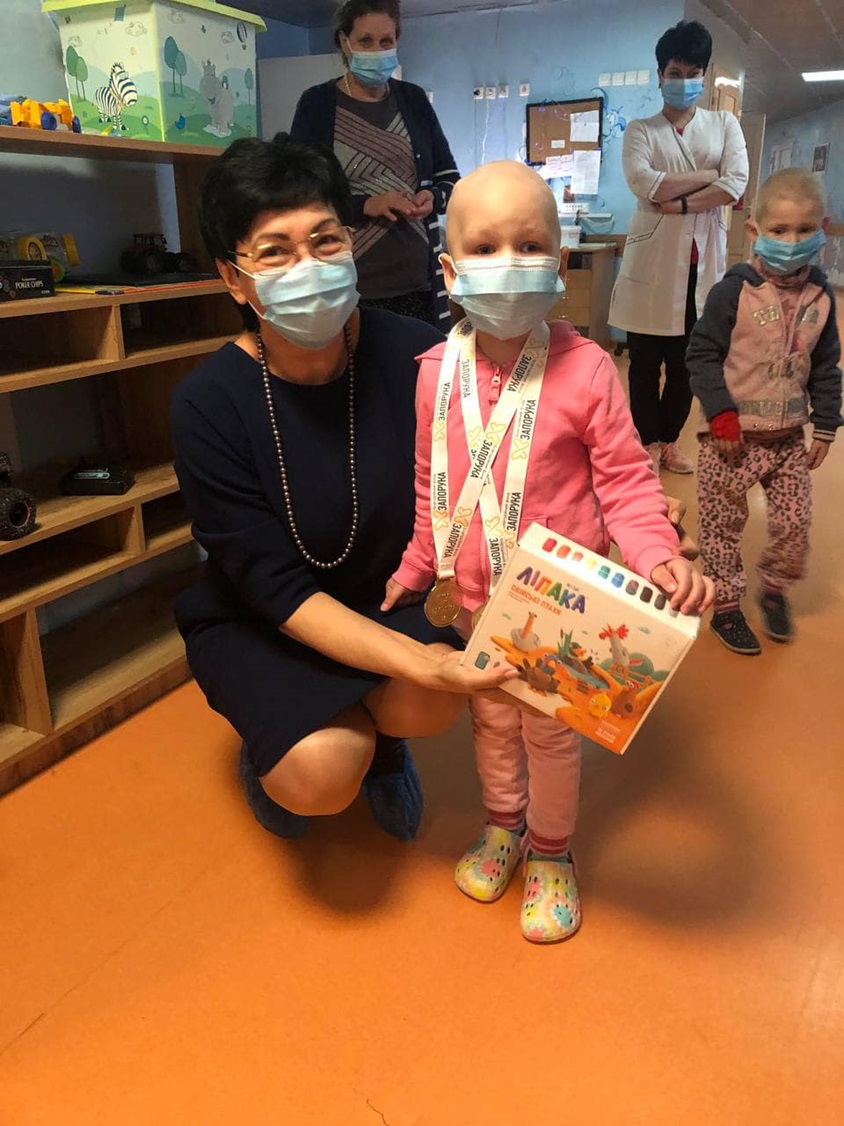 24_01_15_Захисники_України_завітали_до_пацієнтів_Нац_інституту_раку_03 24_01_15_Захисники_України_завітали_до_пацієнтів_Нац_інституту_раку_03