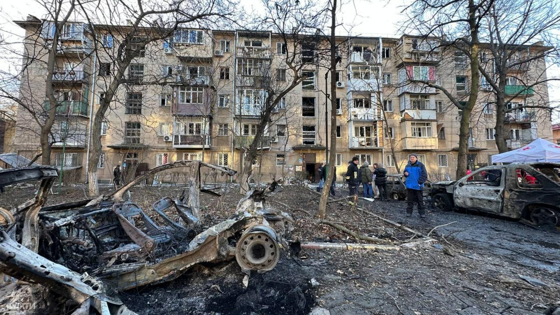 Російські загарбники за добу атакували 13 областей України, під ударами були 105 населених пунктів та 48 об’єктів інфраструктури Російські загарбники за добу атакували 13 областей України, під ударами були 105 населених пунктів та 48 об’єктів інфраструктури
