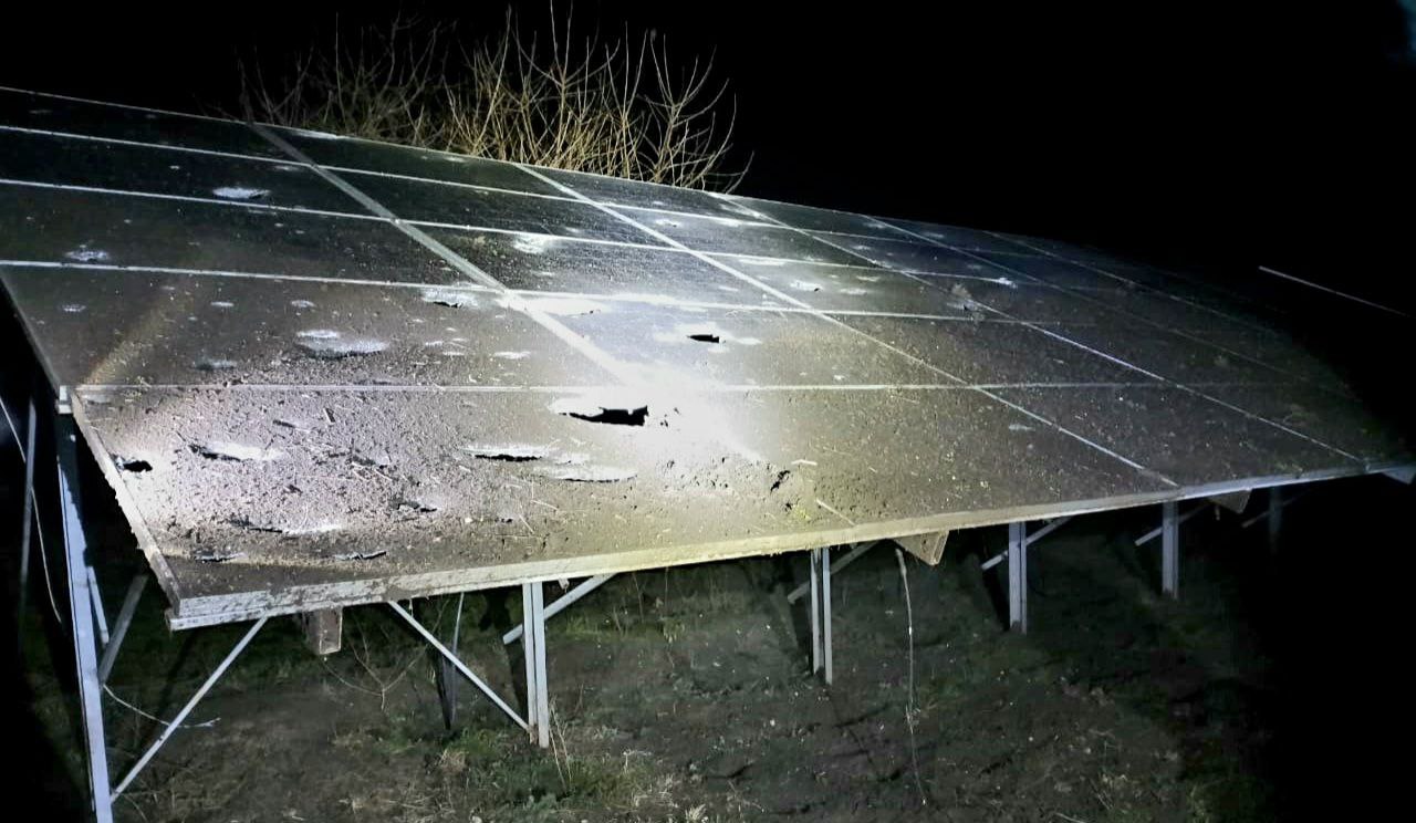 Днепропетровщина оказалась под ударом российских БПЛА: 10 «шахедов» сбили, но есть попадания в энергетический и инфраструктурный объекты Днепропетровщина оказалась под ударом российских БПЛА: 10 «шахедов» сбили, но есть попадания в энергетический и инфраструктурный объекты