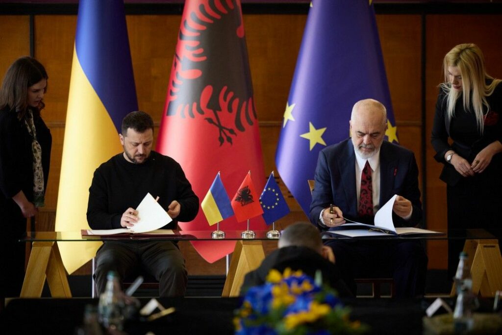 Україна та Албанія підписали Договір про дружбу та співробітництво між двома країнами