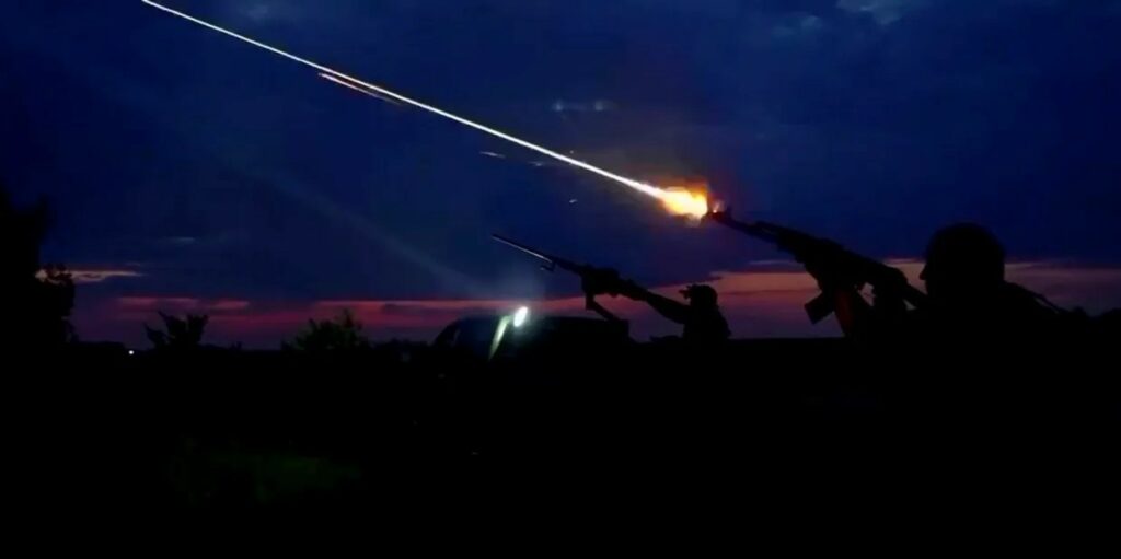 Враг массированно атаковал Украину «шахедами». ПВО удалось уничтожить 33 дрона Враг массированно атаковал Украину «шахедами». ПВО удалось уничтожить 33 дрона