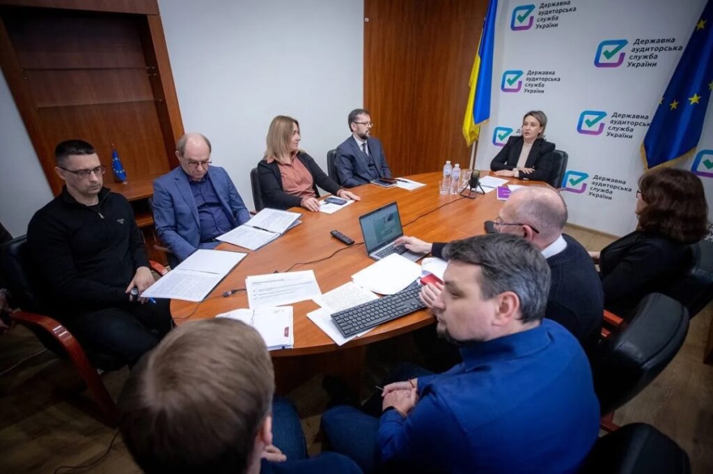 Аудитори торік попередили зловживань майже на 20 мільярдів гривень