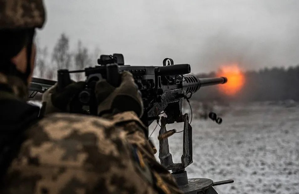 С начала суток на фронте — 62 боестолкновения, армия РФ продолжает атаковать на нескольких направлениях С начала суток на фронте — 62 боестолкновения, армия РФ продолжает атаковать на нескольких направлениях