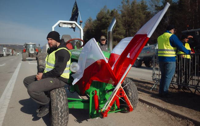 Польские фермеры продолжают блокировать три КПП на границе с Украиной: какая ситуация