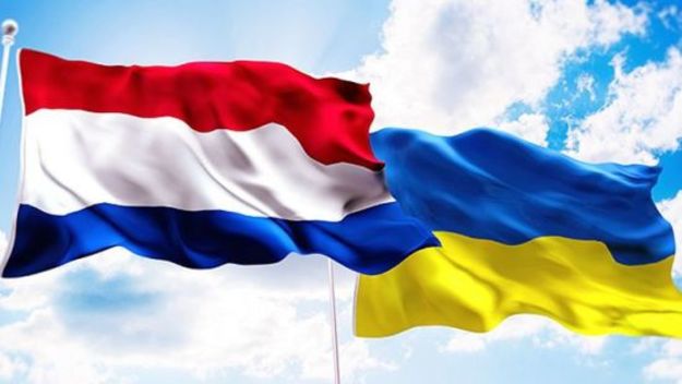 Нідерланди виділяють понад 200 млн євро на ППО та артилерійські снаряди для України Нідерланди виділяють понад 200 млн євро на ППО та артилерійські снаряди для України