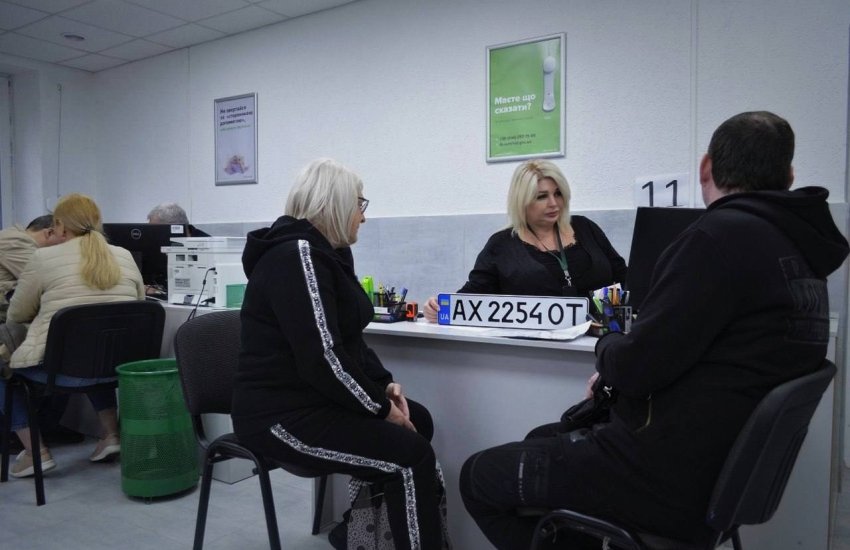Первый в Украине. В Харькове заработал подземный сервисный центр МВД