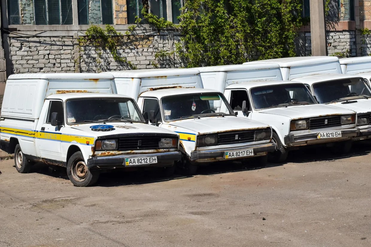 Укрпошта выставила на продажу более 500 единиц подержанного транспорта Укрпошта выставила на продажу более 500 единиц подержанного транспорта