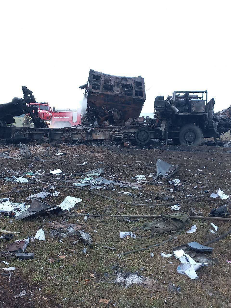 На аеродромі «Бельбек» знищено два МіГ-31 та склад з паливом, а у Вишневому – С-400. Також є втрати серед окупантів – ЗМІ На аеродромі «Бельбек» знищено два МіГ-31 та склад з паливом, а у Вишневому – С-400. Також є втрати серед окупантів – ЗМІ