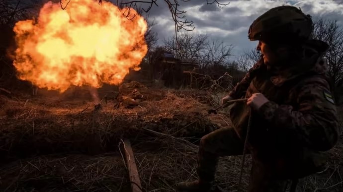 Від початку доби відбулось 42 боєзіткнення, ворог активно атакує на двох напрямках – Генштаб Від початку доби відбулось 42 боєзіткнення, ворог активно атакує на двох напрямках – Генштаб
