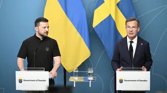 Помощь на €6,5 млрд, авиация и прочее: Украина и Швеция подписали договор о безопасности Помощь на €6,5 млрд, авиация и прочее: Украина и Швеция подписали договор о безопасности