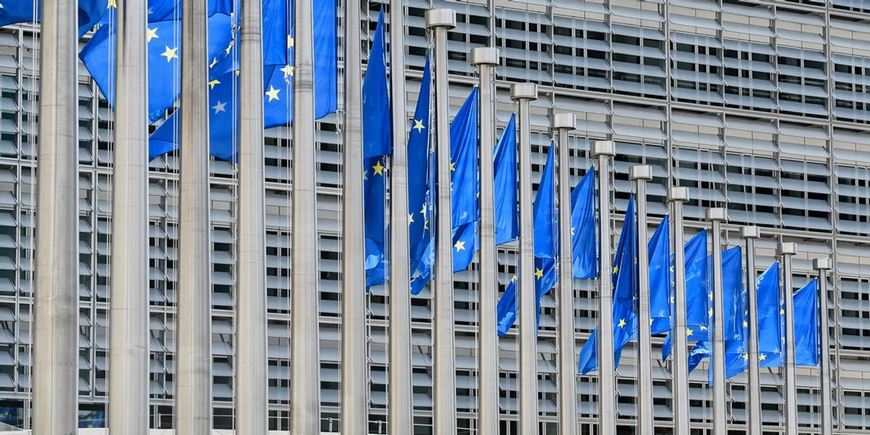 Еврокомиссия предложила продлить до марта 2026 года временную защиту украинцев в ЕС Еврокомиссия предложила продлить до марта 2026 года временную защиту украинцев в ЕС