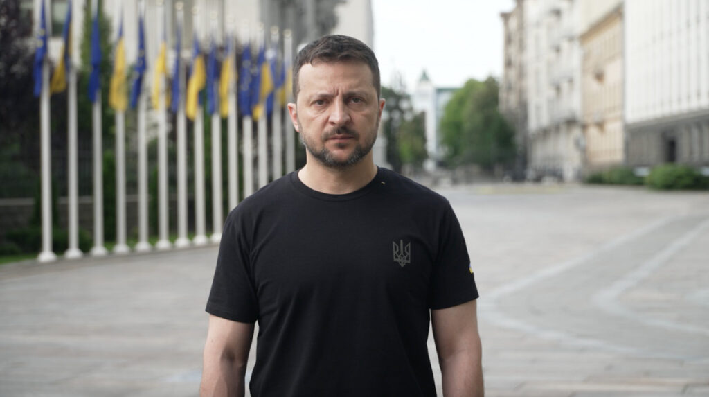 На тлі скандальних звинувачень: Володимир Зеленський звільнив командувача Содоля На тлі скандальних звинувачень: Володимир Зеленський звільнив командувача Содоля