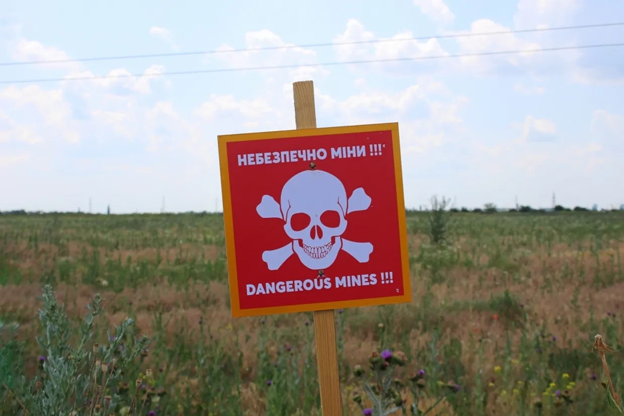 Украина очистила от мин 35 тысяч квадратных километров территории с 2022 года