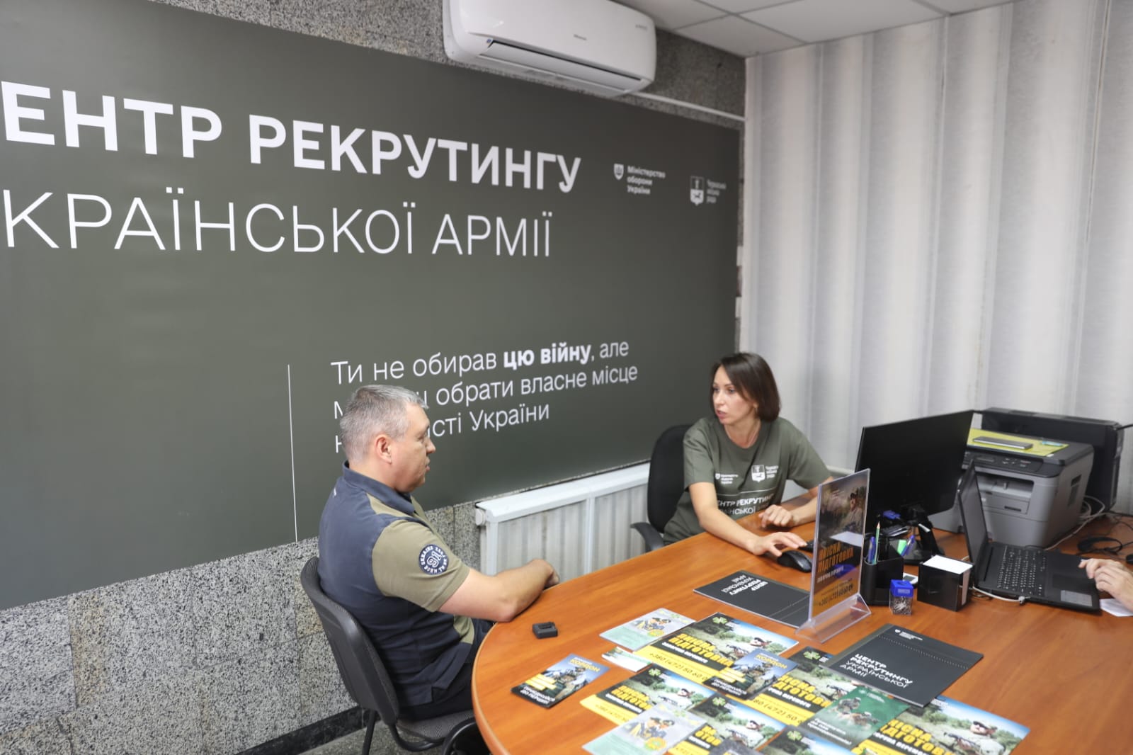 Каждый месяц в Силы обороны Украины рекрутируются в среднем 6,5 тысячи добровольцев — Минобороны Каждый месяц в Силы обороны Украины рекрутируются в среднем 6,5 тысячи добровольцев — Минобороны