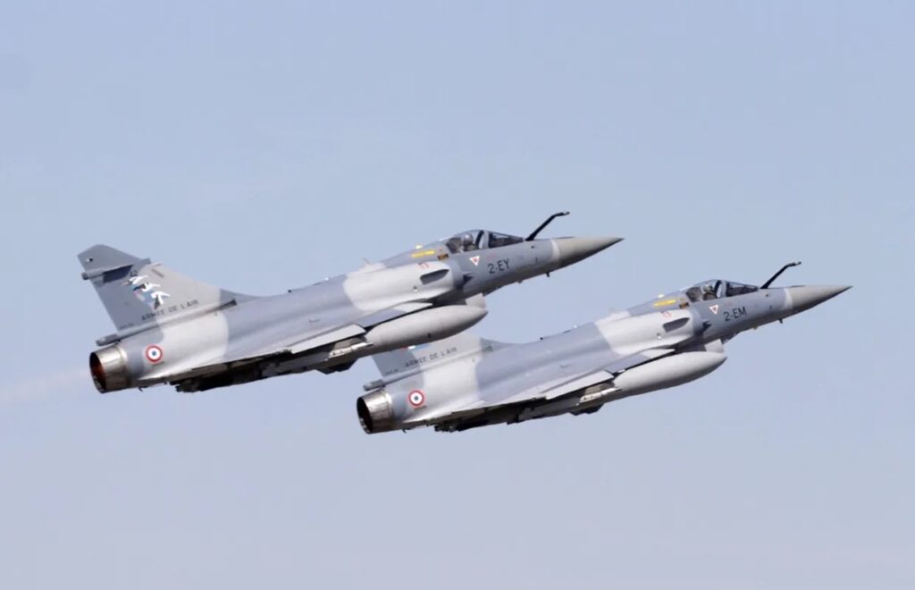 Франция передаст Украине обновленные истребители Mirage 2000 в первой половине 2025 года
