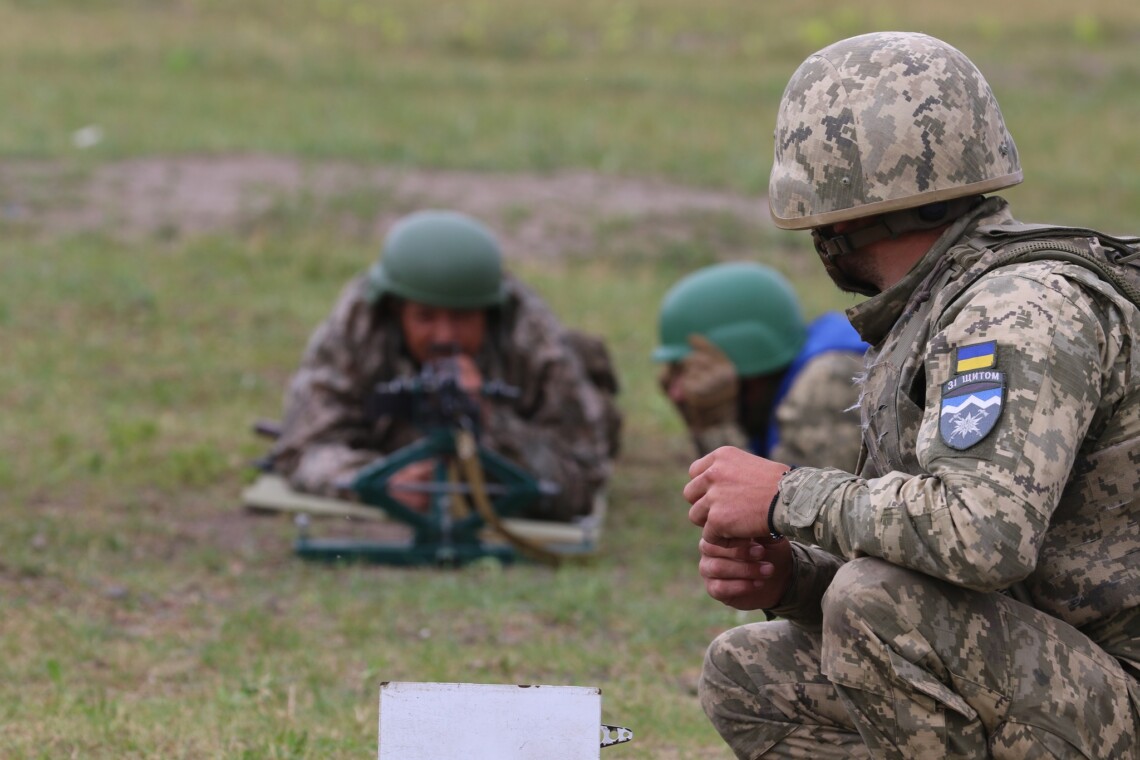 Учебные центры ВСУ перешли на новую программу базовой военной подготовки, она будет длиться 1,5 месяца Учебные центры ВСУ перешли на новую программу базовой военной подготовки, она будет длиться 1,5 месяца